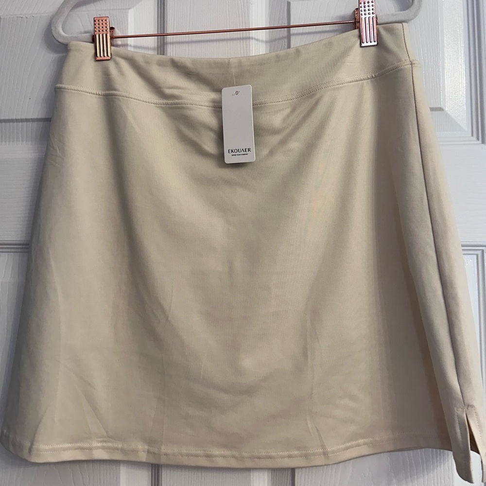NWT Tennis skort with ”ball pockets” size large Ready to WEAR! On SALE!